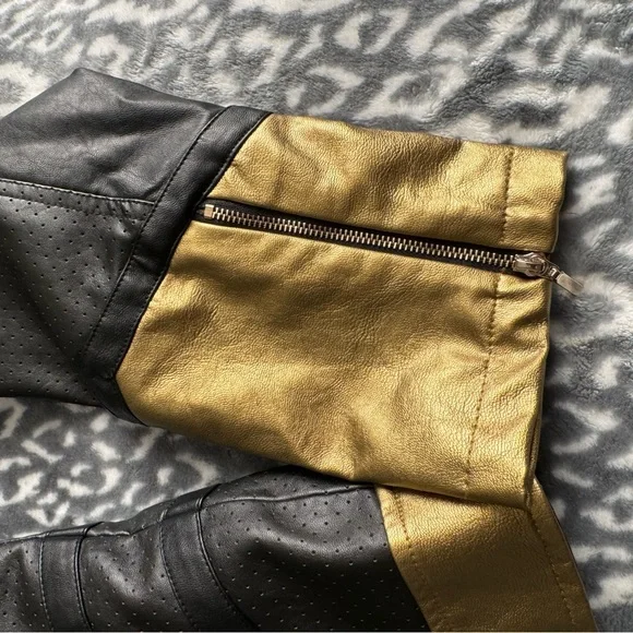 Disney Parks Black Widow jacket - Picture 5 of 10